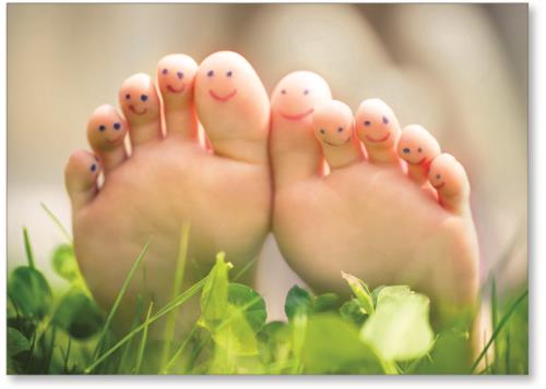 smiley faces on toes